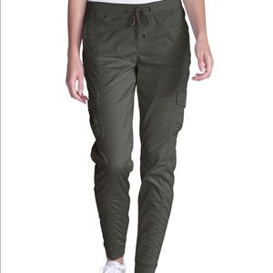 Eddie Bauer Kick Back Twill Jogger